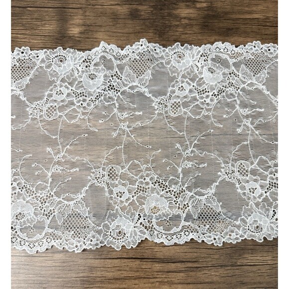 8 Inch White Lace Trim | 8 Feet Long x 8 Inches Wide | Possibly Vintage| - Picture 3 of 3